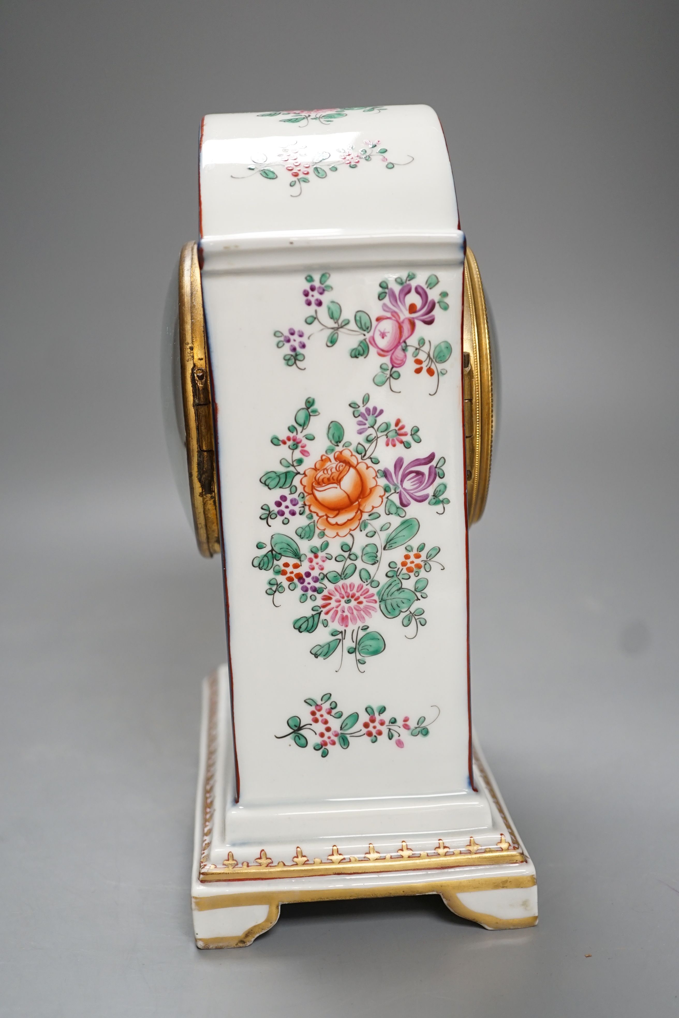 A Samson of Paris porcelain mantle clock, in Chinese export style - 23cm high